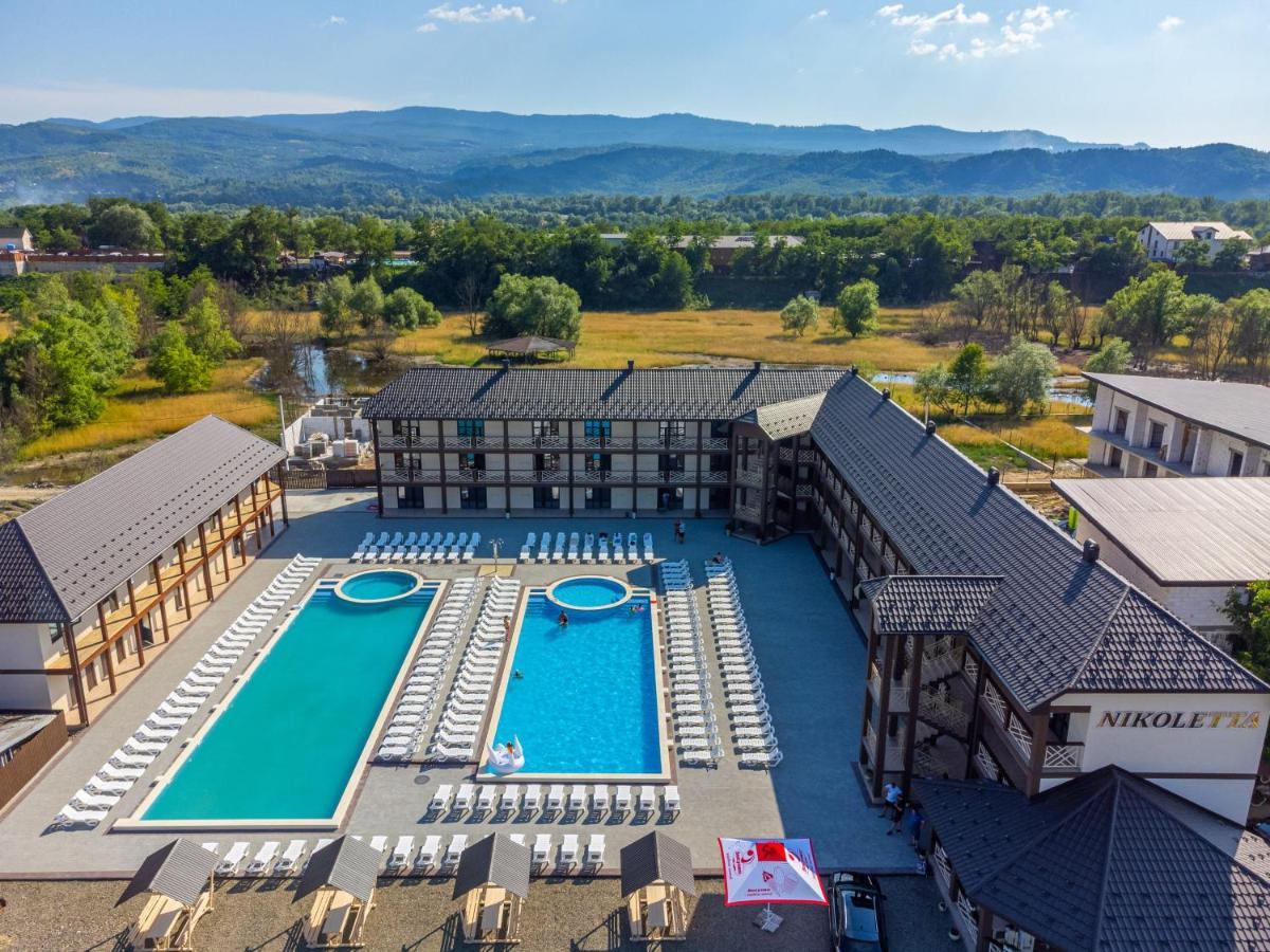 Nikoletta Hotel Solotvyno Exterior photo
